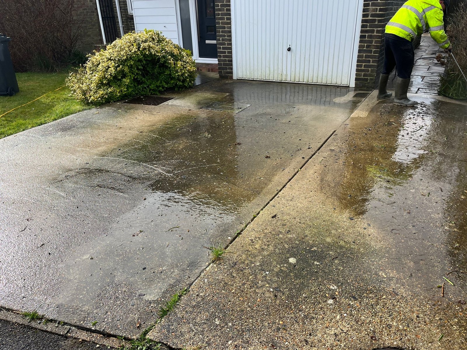 Local Waterlooville pressure washing specialists